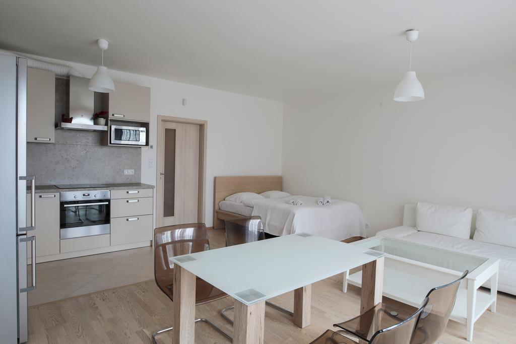 Enjoy In Garden Apartment Prague Ngoại thất bức ảnh