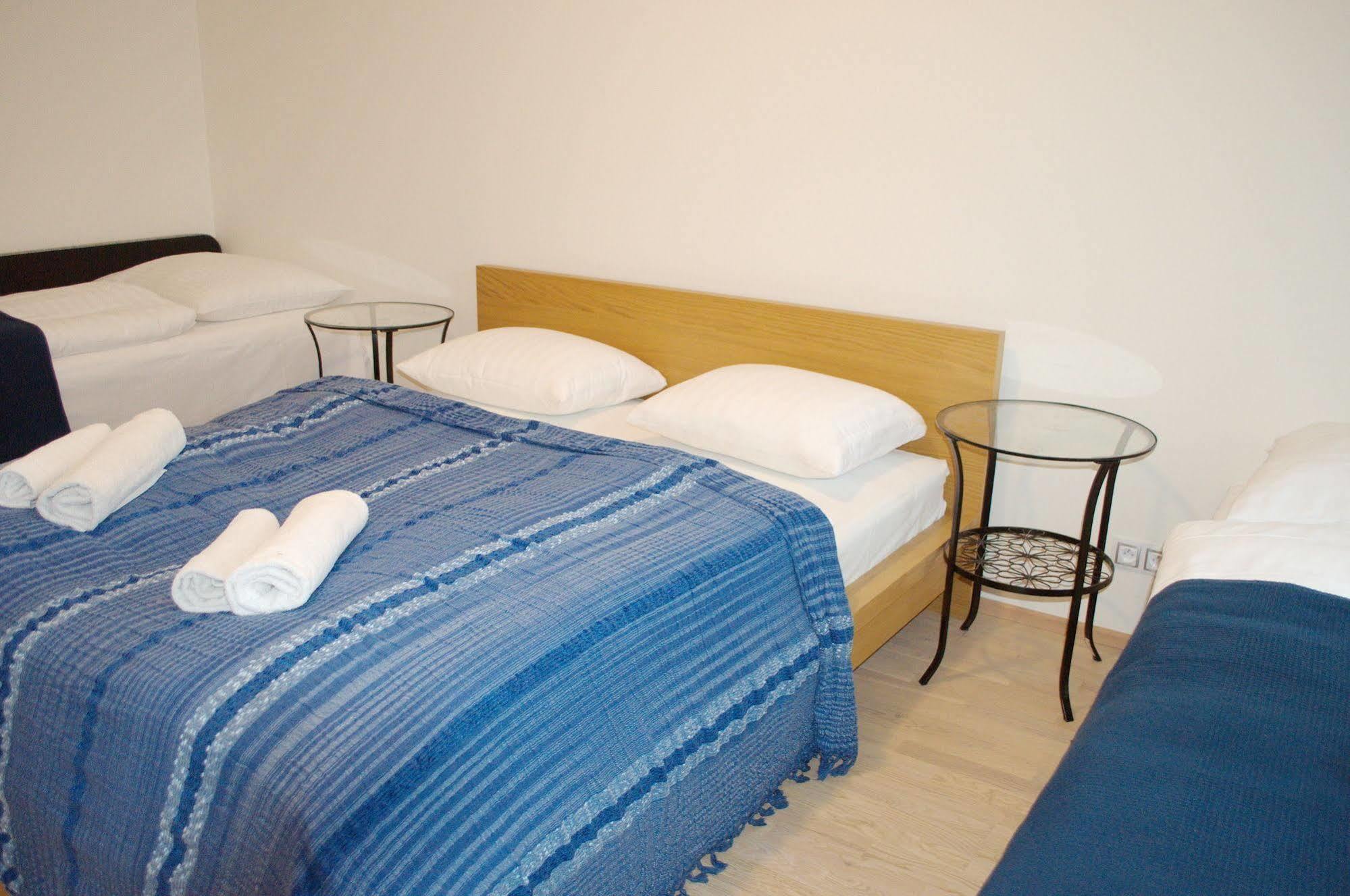 Enjoy In Garden Apartment Prague Ngoại thất bức ảnh