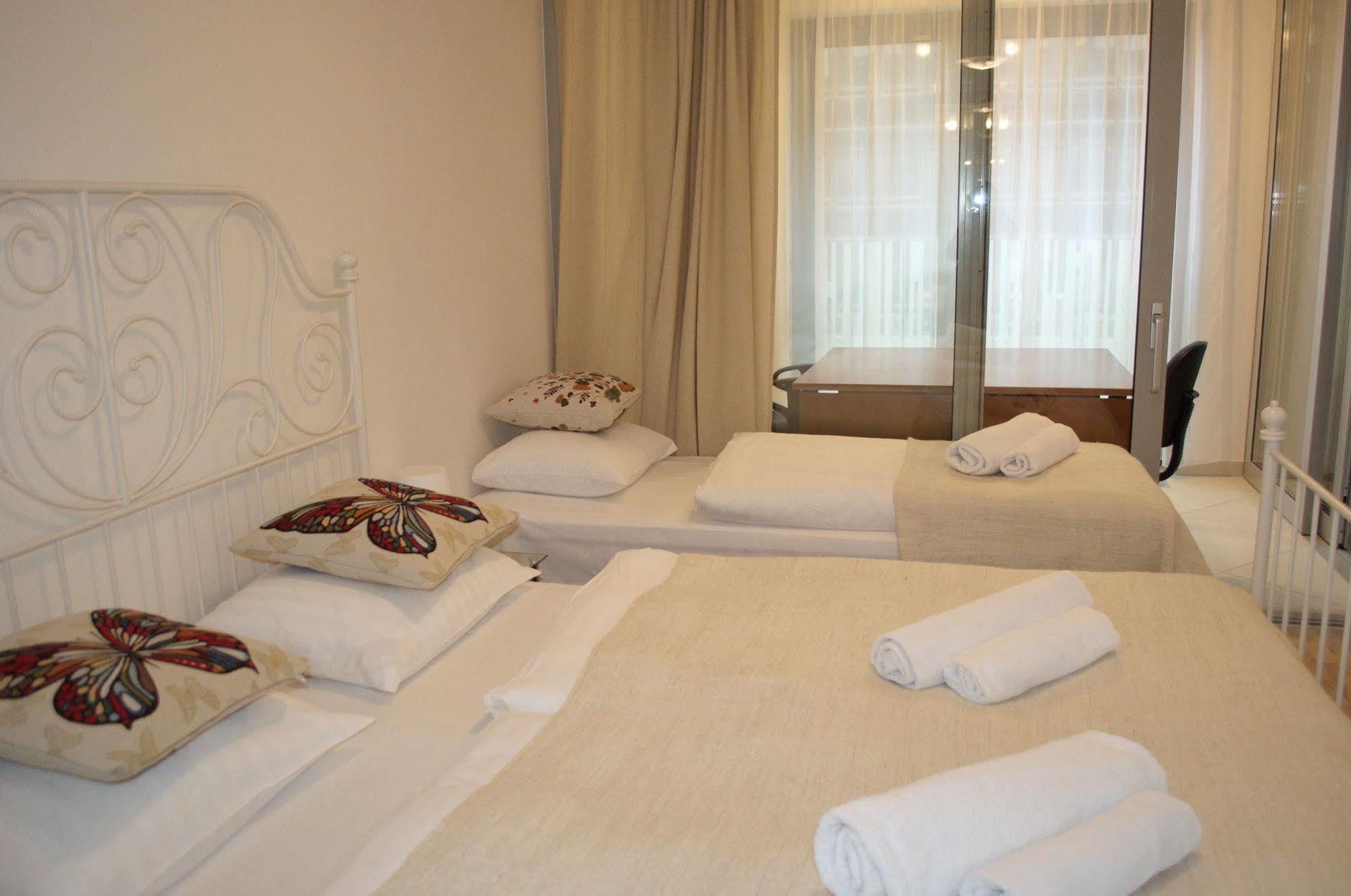 Enjoy In Garden Apartment Prague Ngoại thất bức ảnh